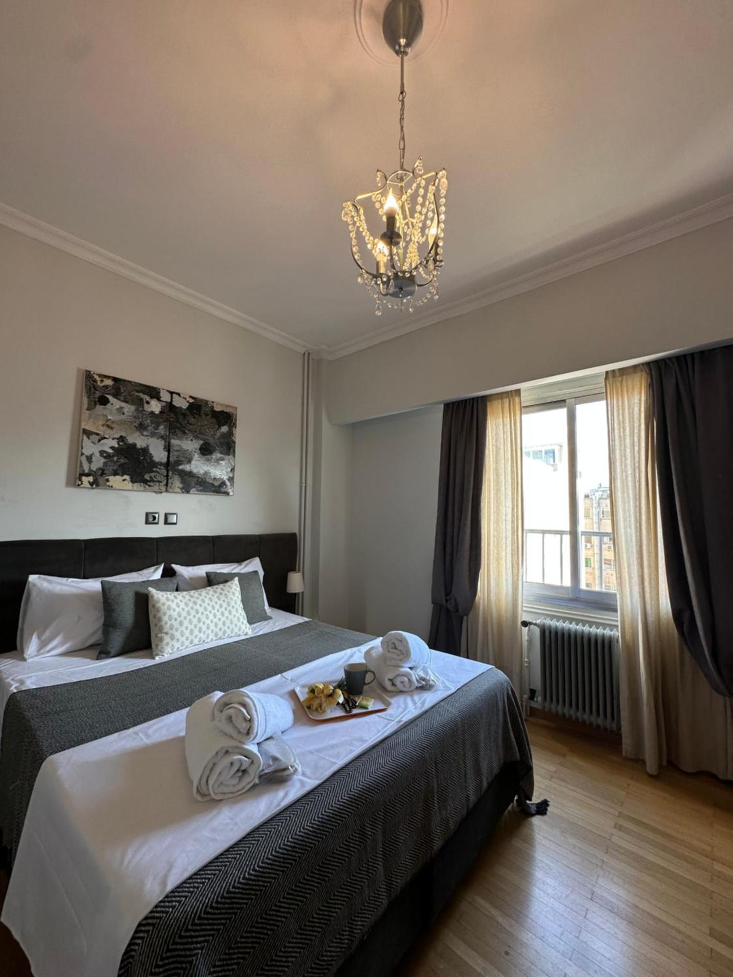 2 Bd Apt In Syntagma With Acropolis View أثينا المظهر الخارجي الصورة