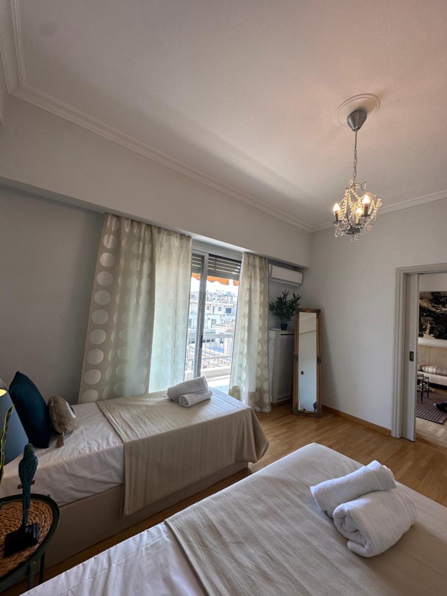 2 Bd Apt In Syntagma With Acropolis View أثينا المظهر الخارجي الصورة