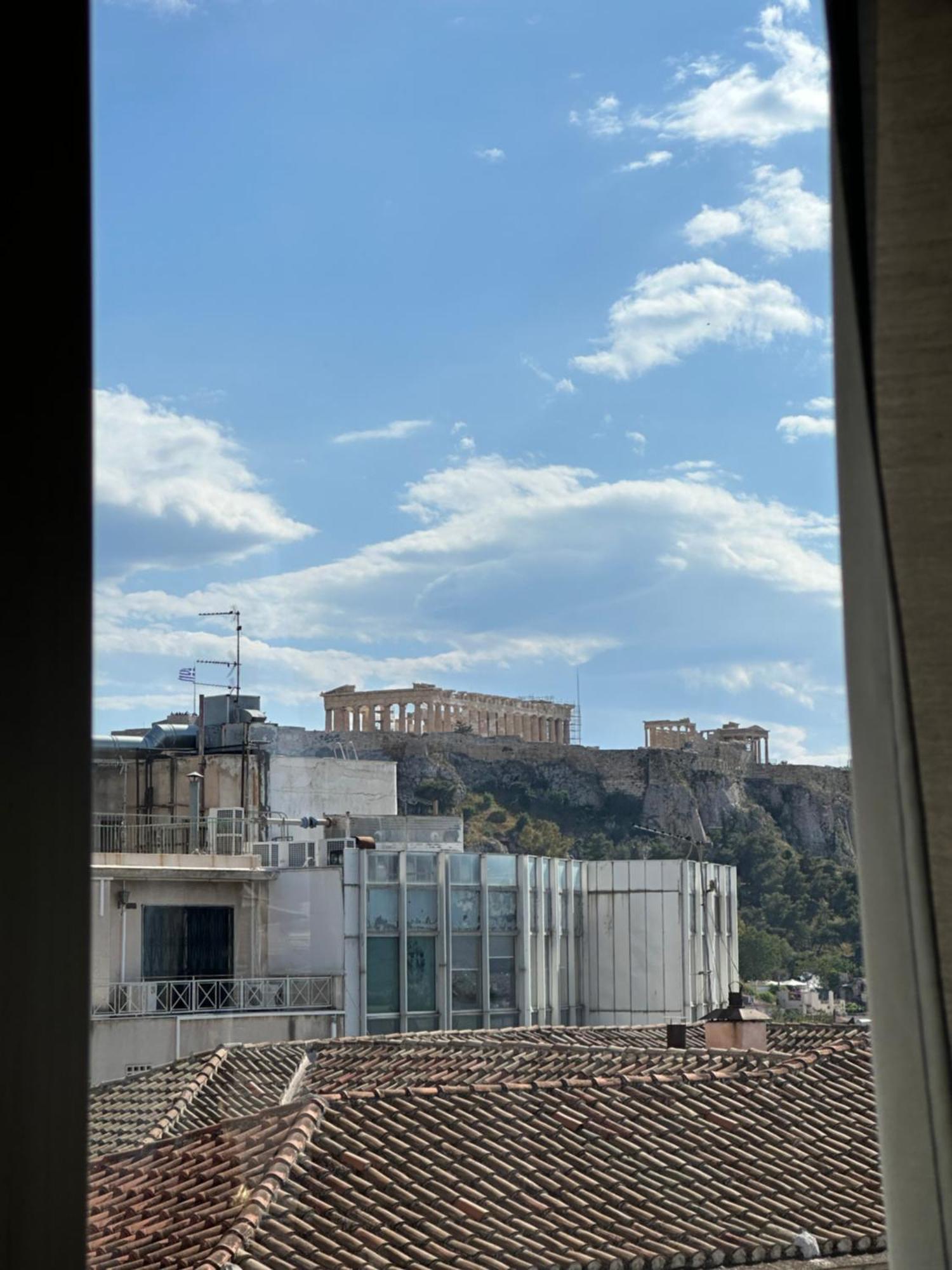 2 Bd Apt In Syntagma With Acropolis View أثينا المظهر الخارجي الصورة
